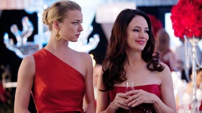 Emily VanCamp y Madeleine Stowe, en 'Revenge'.