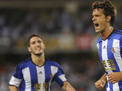 Xabi Prieto celebra el gol de la Real. 