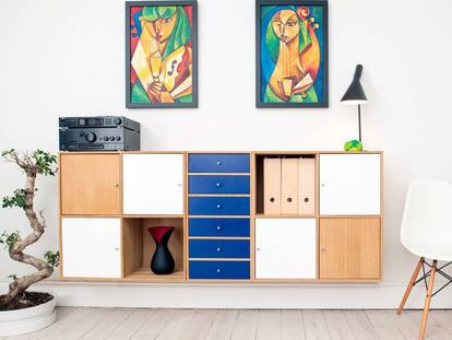 La venta 'online' de muebles ofrece un amplio catálogo.