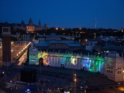 Barcelona 2022 05 09 Videomapping en la fachada del edificio 8 de la Fira de Barcelona organizado por la empresa ISE.. Foto Kike Rincón
 QLLKYFAJ2RE5DL7NUK77J5TM2E