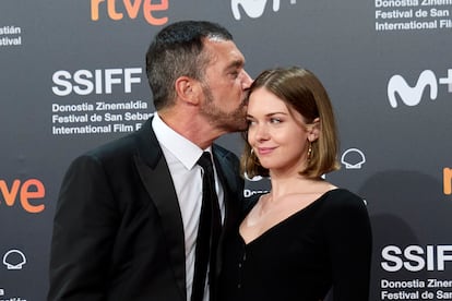 Stella, hija Antonio Banderas y Melanie Griffith anuncia su boda con Alex Gruszynski