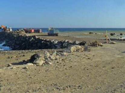 Trabajos de construcción del futuro puerto de la Granadilla.