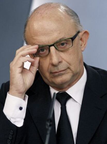 El ministro de Hacienda, Cristóbal Montoro, en la rueda de prensa posterior al Consejo de Ministros.