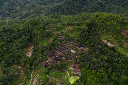 Imagen aérea del pueblo que bordea el Parque Nacional Gunung Halimun Salak, el pasado 19 de enero.