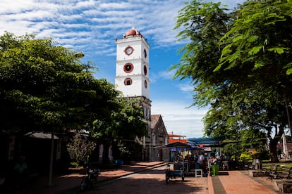 La plaza José Celestino Mutis, en Mariquita (Tolima).