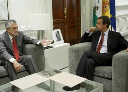 José Luis Rodríguez Zapatero y José Antonio Griñán, en un momento de la entrevista.