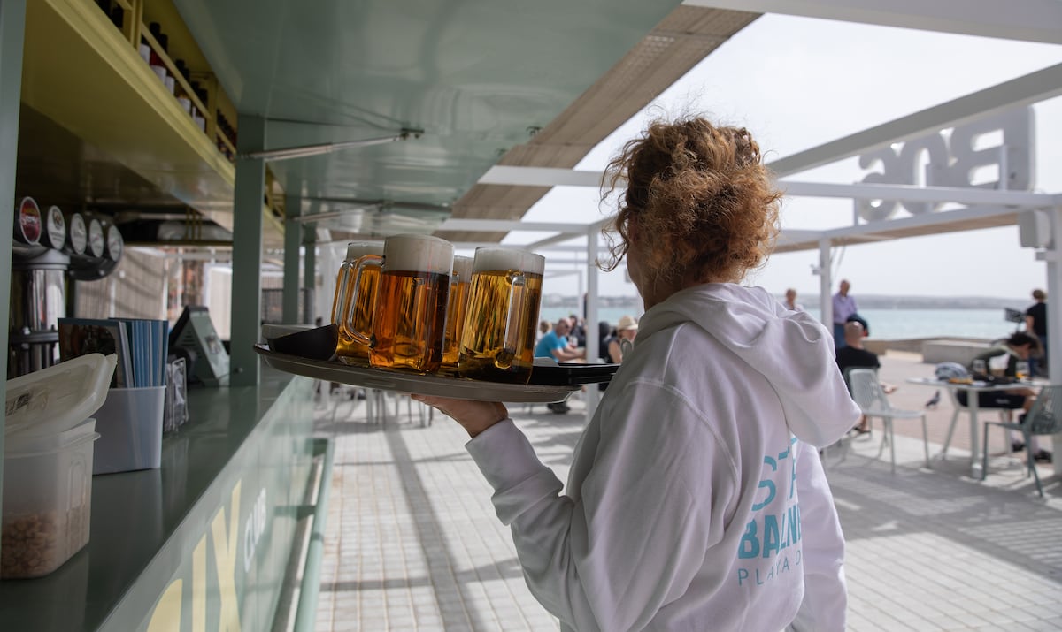 Un total de 25 sociedades médico-científicas se unen para lanzar un mensaje sobre el alcohol: no existe el “consumo responsable”