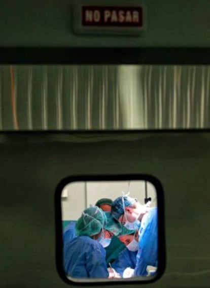 An organ transplant is carried out in Madrid.