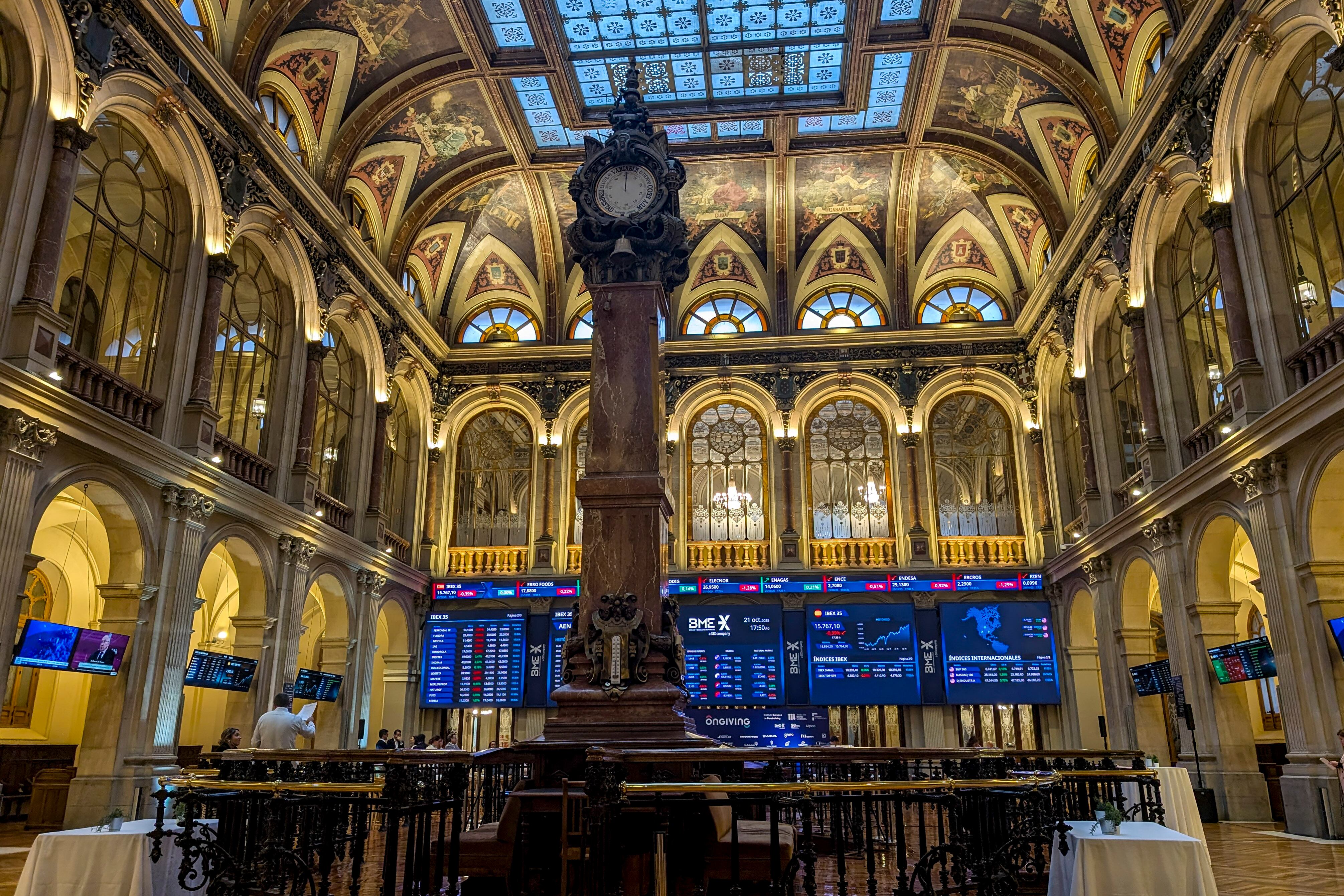 Interior de la Bolsa de Madrid.