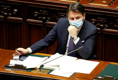 El primer ministro italiano, Giuseppe Conte, este lunes en la Cámara de Diputados, en Roma.