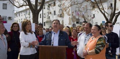 Juan Ignacio Zoido, durante el anuncio de rehabilitaci&oacute;n de Los Pajaritos en marzo de 2012.