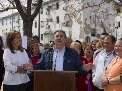 Juan Ignacio Zoido, durante el anuncio de rehabilitaci&oacute;n de Los Pajaritos en marzo de 2012.