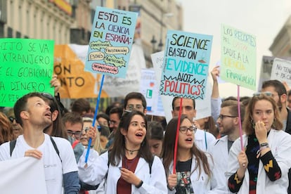 Representantes de organizaciones científicas, sindicatos e investigadores que han participado en la