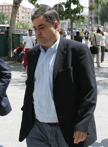 Manolo Saiz, a su entrada a los juzgados de Madrid, el pasado julio.