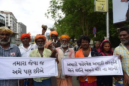 Protesta en apoyo a Shantadevi Nath, una de las personas linchadas por los falsos rumores extendidos por WhatsApp.