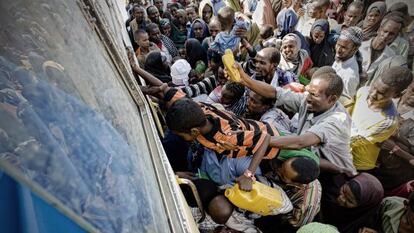 Refugiados somalíes esperan a ser trasladados a los nuevos asentamientos de IFO (Dadaab).