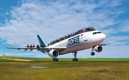 "Köfte Airlines", de Halil Altindere, fotografía expuesta en el Museo San Telmo.