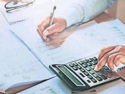 La empresa pagará los gastos bancarios que genere el retraso de la nómina