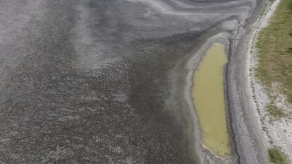 Na lagoa Farallón de Veracruz o panorama é mais que desolador, em apenas seis meses a lagoa perdeu mais de 80% de sua capacidade.