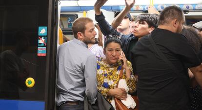 Aglomeraciones en Metro de Madrid durante los paros del jueves 23 de mayo.