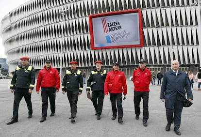 Agentes de seguridad en San Mam&eacute;s.