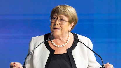 Bachelet viaja a México en medio de dudas sobre el futuro de su candidatura a la ONU