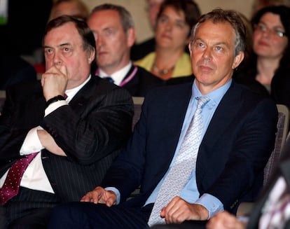 John Prescott y Tony Blair, en 2007.