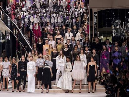 El desfile de Chanel Metiers d'Art celebrado el 4 de diciembre en París.