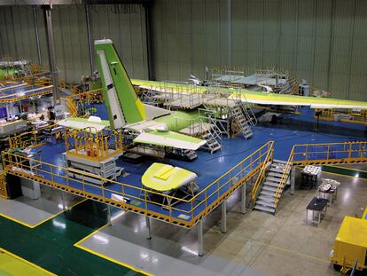 Instalaciones de la aeronáutica andaluza Alestis Aerospace, en Sevilla.