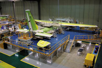 Instalaciones de la aeronáutica andaluza Alestis Aerospace, en Sevilla.