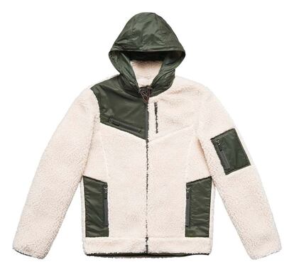 Chaqueta (99 euros).