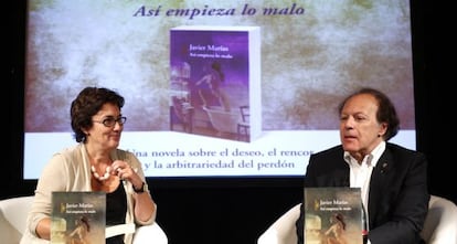 Javier Marias con Montserrat Dominguez, en Casa Am&eacute;rica.