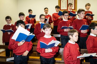 Un ensayo de los niños de la Escolanía del Escorial, en una imagen de 2023. 
