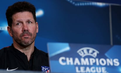 Simeone, durante la rueda de prensa previa al Atl&eacute;tico-Roma.