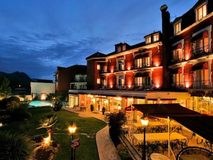 Exterior del hotel Beauséjour, en Lourdes (Francia).