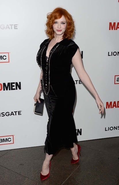 Christina Hendricks, la actriz que encarna a Joan Harris en la serie, vestida de L'Wren Scott