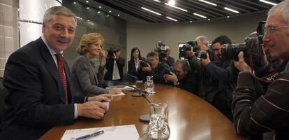 José Blanco y Elena Salgado, en el Consejo de Ministros.