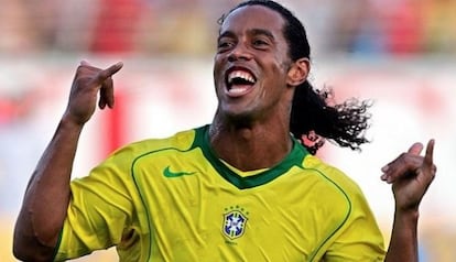 Ronaldinho, con la canarinha, en una imagen de archivo.