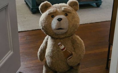 Ted, el oso de peluche que cobra vida y bebe cerveza en 'Ted', película de 2012 dirigida por Seth MacFarlane.