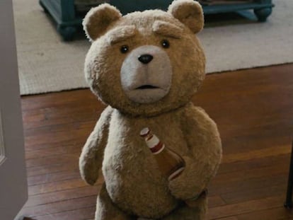Ted, el oso de peluche que cobra vida y bebe cerveza en 'Ted', película de 2012 dirigida por Seth MacFarlane.
