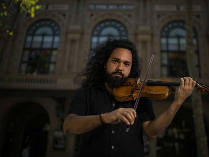 El violinista del Liceu Raúl Suárez. 