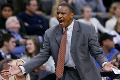 Dwane Casey, nuevo técnico de los Raptors, durante los pasados playoffs.