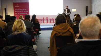 Javier Martínez, Sales Engineering Manager de Google Cloud, en un momento de la 'demo' realizada con el asistente de voz