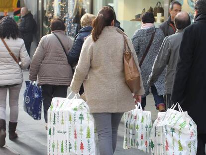 Compras navideñas en Madrid.