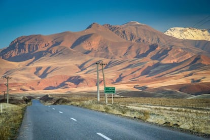 Panor&aacute;mica de los montes Alamut, en el norte de Ir&aacute;n. 