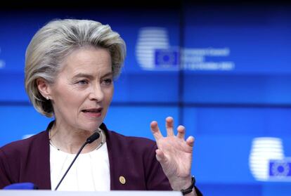 La presidenta de la Comisión Europea, Ursula Von der Leyen, en la cumbre de Bruselas este 22 de octubre