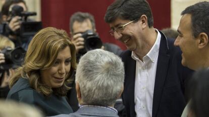 Susana D&iacute;az y Juan Mar&iacute;n, este jueves en el Parlamento. 