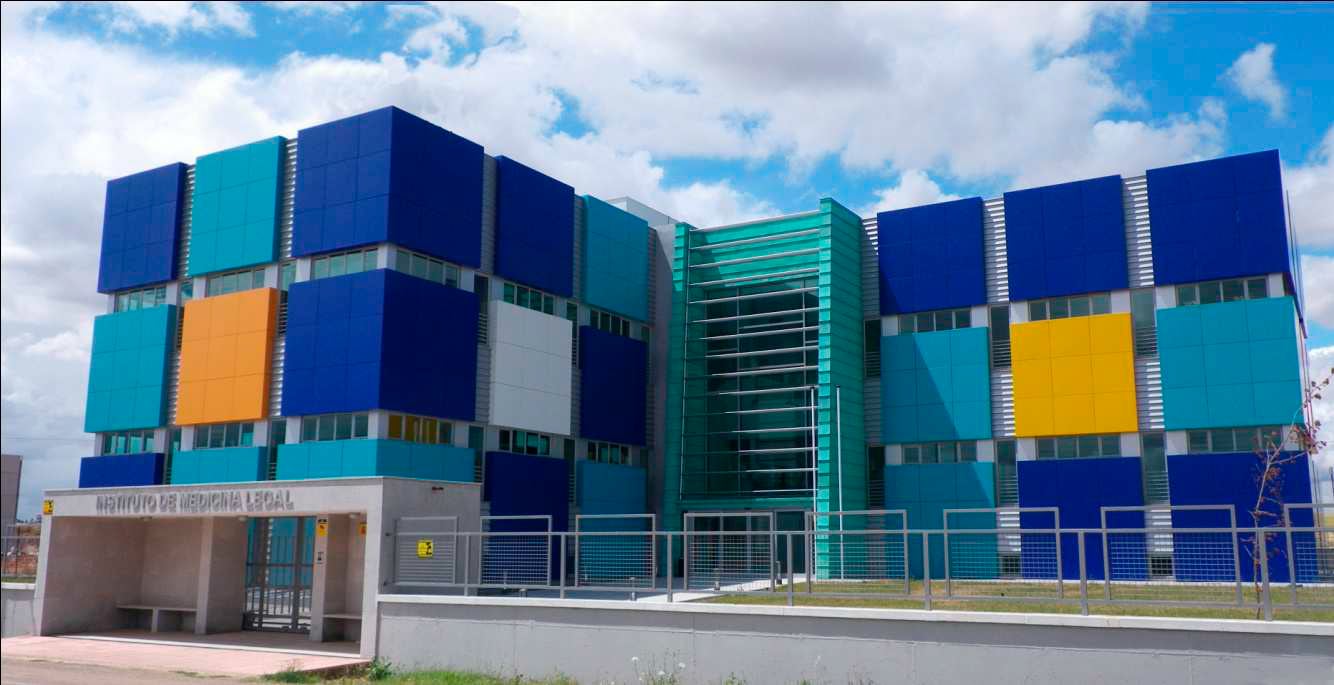 Un juez denuncia en X el atasco judicial en Badajoz y el Gobierno reacciona fortaleciendo el Instituto de Medicina Legal