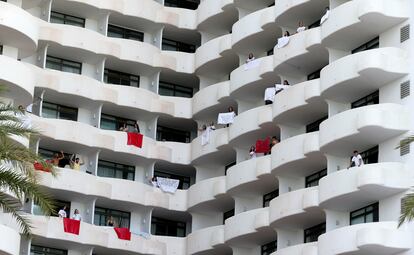 Algunos estudiantes contagiados han sido confinados en un hotel de Mallorca.