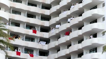 Algunos estudiantes contagiados han sido confinados en un hotel de Mallorca.